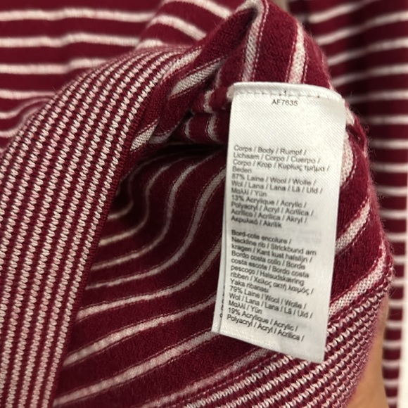 Long sleeve red and white stripe - Picture 4 of 4